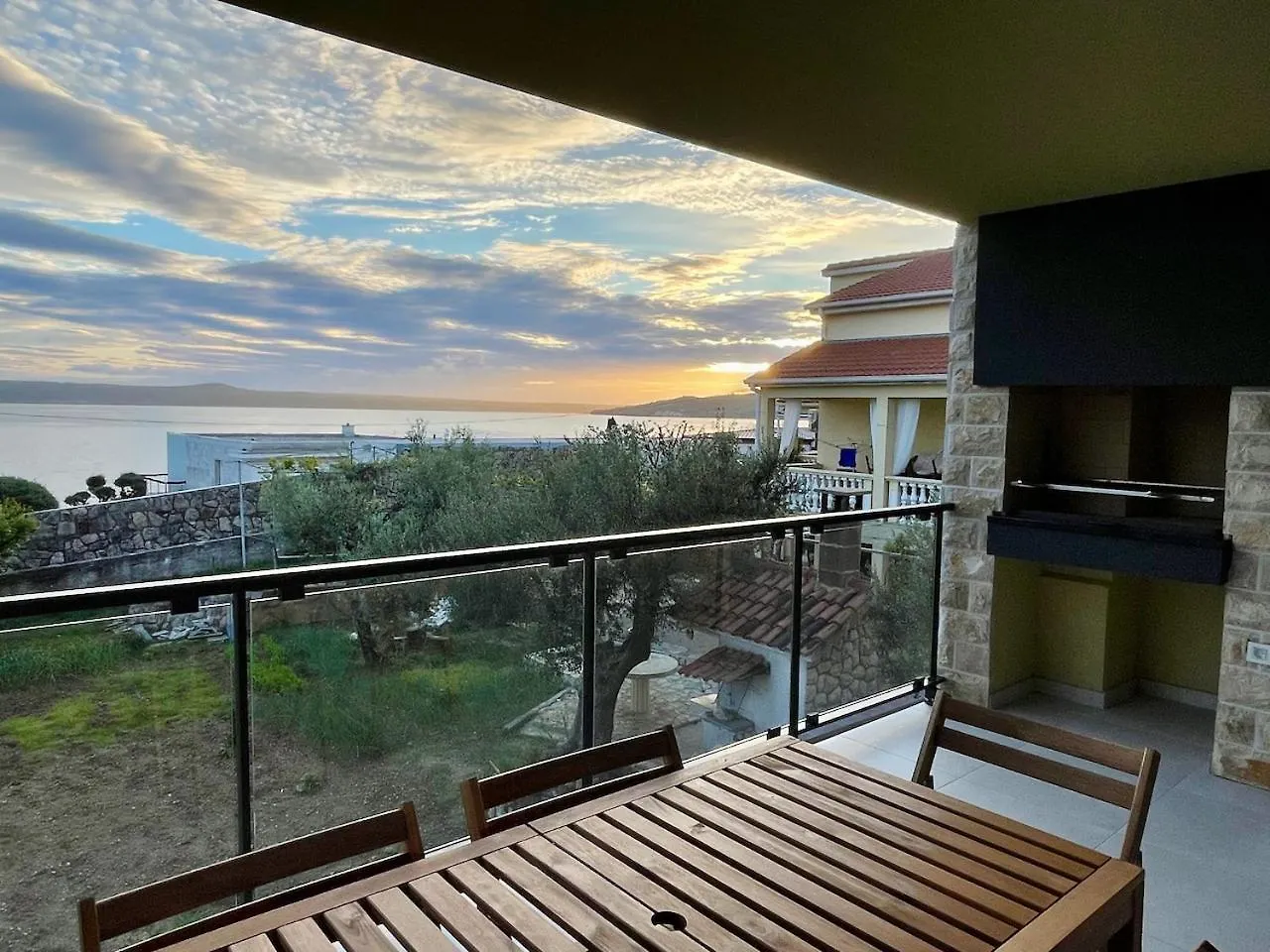 Neue Exklusive Ferienwohnung Mit Pool Maslenica Apartment